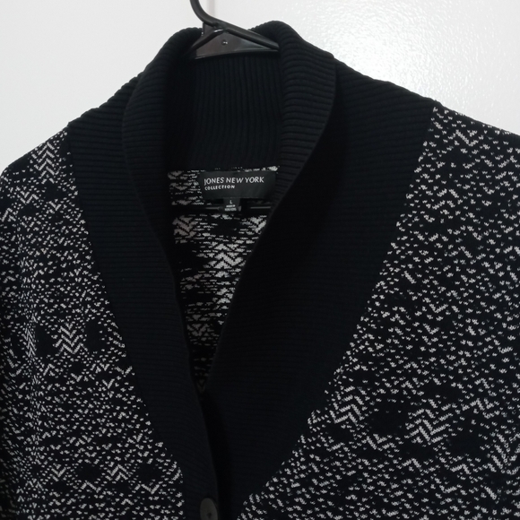 Jones New York Collection Short Sleeve 1 Button Super Stretch Cropped Cardigan - Picture 2 of 8